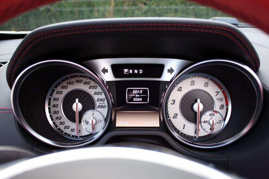  Mercedes-Benz SL550 2013 года  (фото 19 из 51)